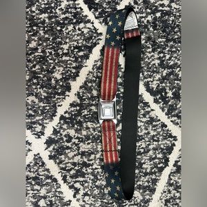 Adjustable USA belt